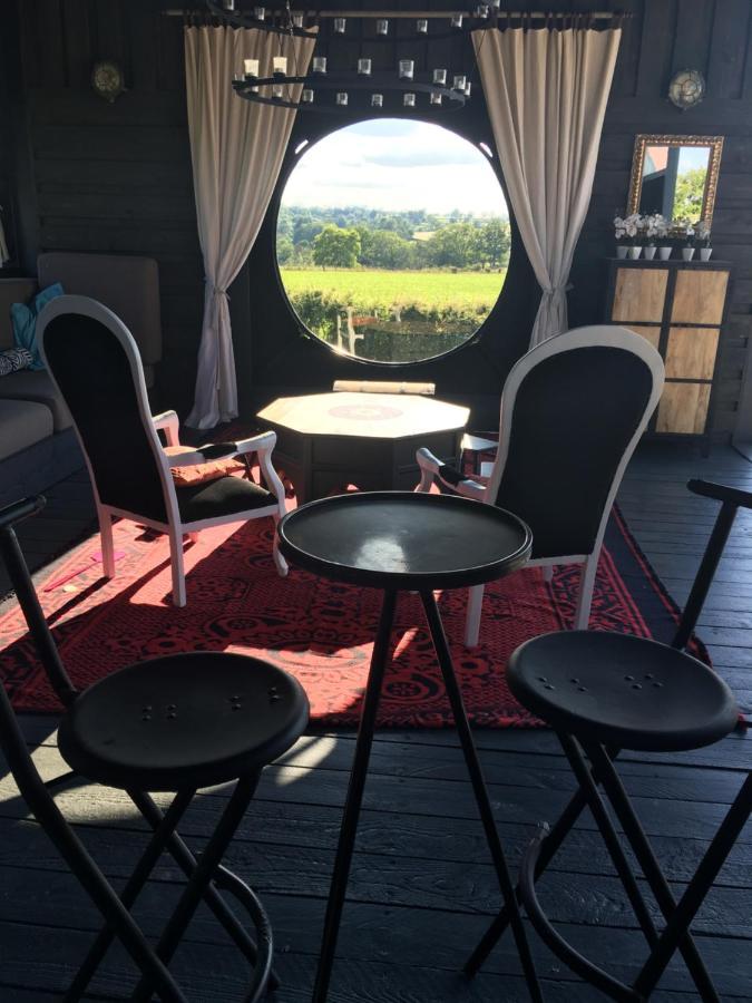Shenmen Bed and Breakfast Beaune d'Allier Exteriör bild